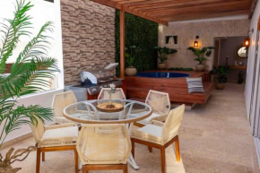 Lujoso apartamento + Jacuzzi. ¡Frente a la playa!